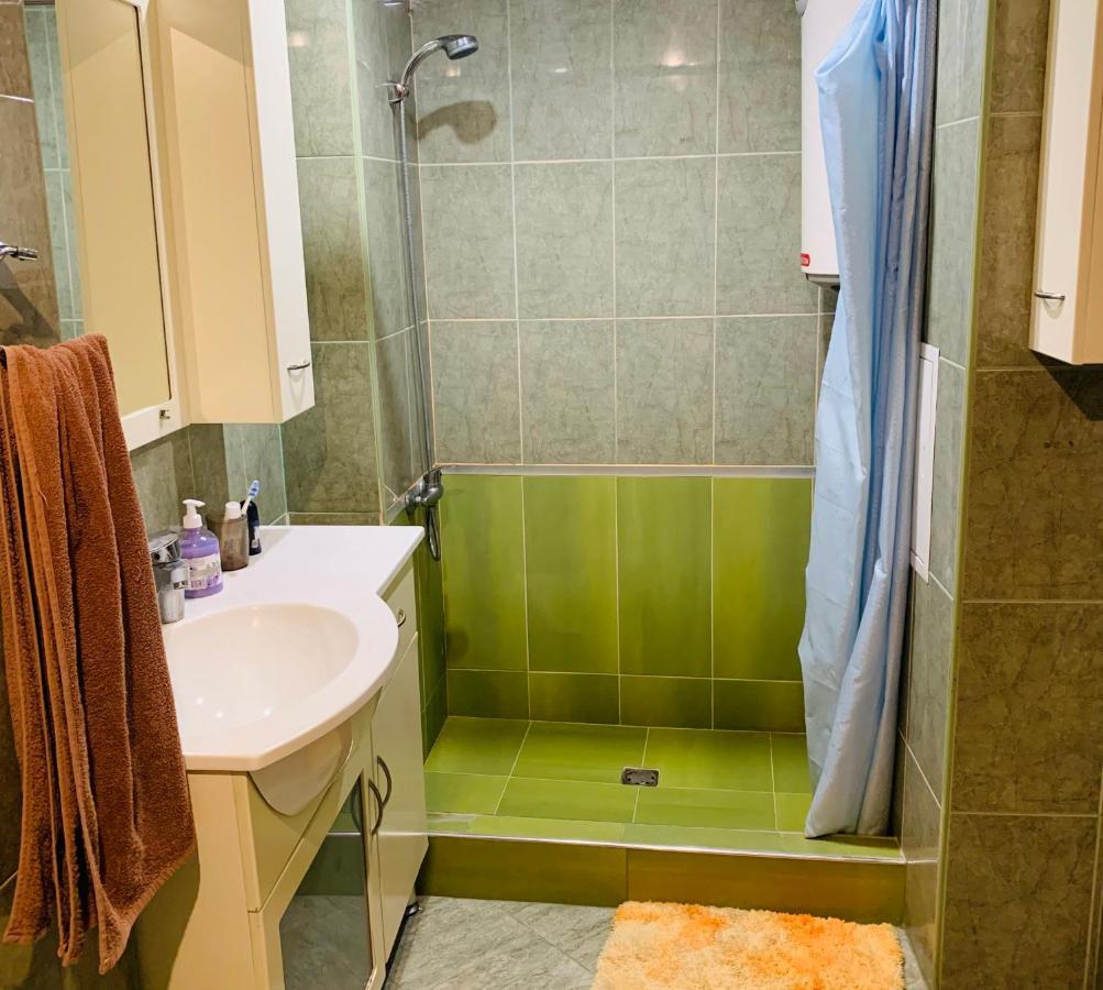 Cozy Apartment Near Republic Square Jerevan Exteriör bild